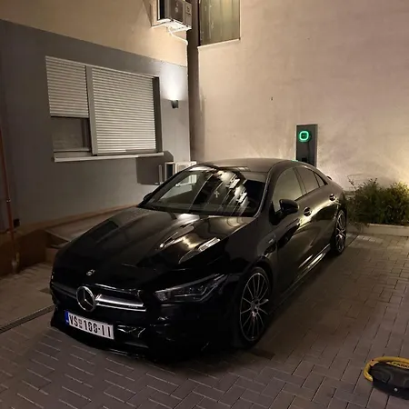 Aqua Lux アパート