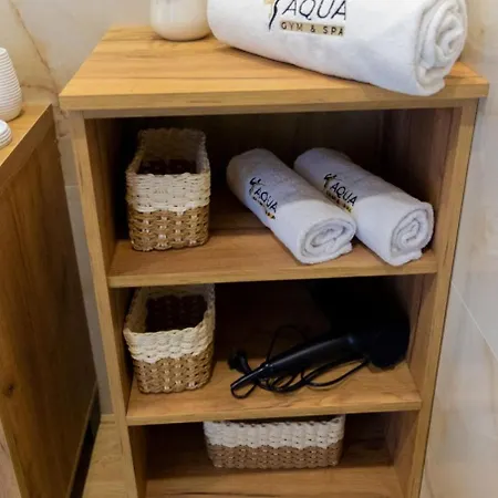 アパート Aqua Lux ヴルシャツ