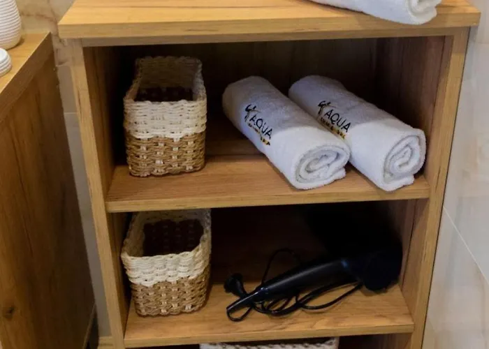 아파트 Aqua Lux 브르사츠